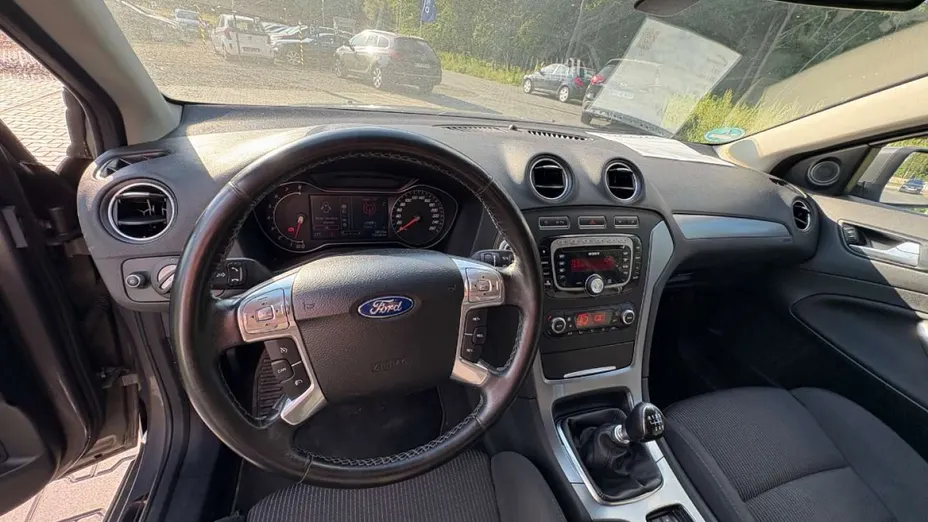 FORD Mondeo -