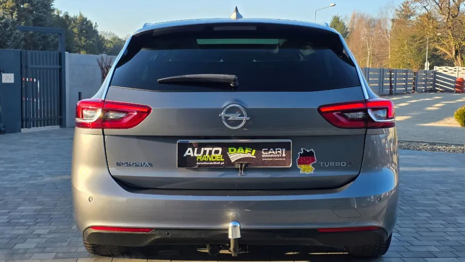 OPEL Insignia -