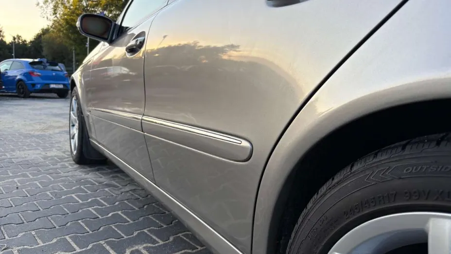 MERCEDES-BENZ E Klasa -