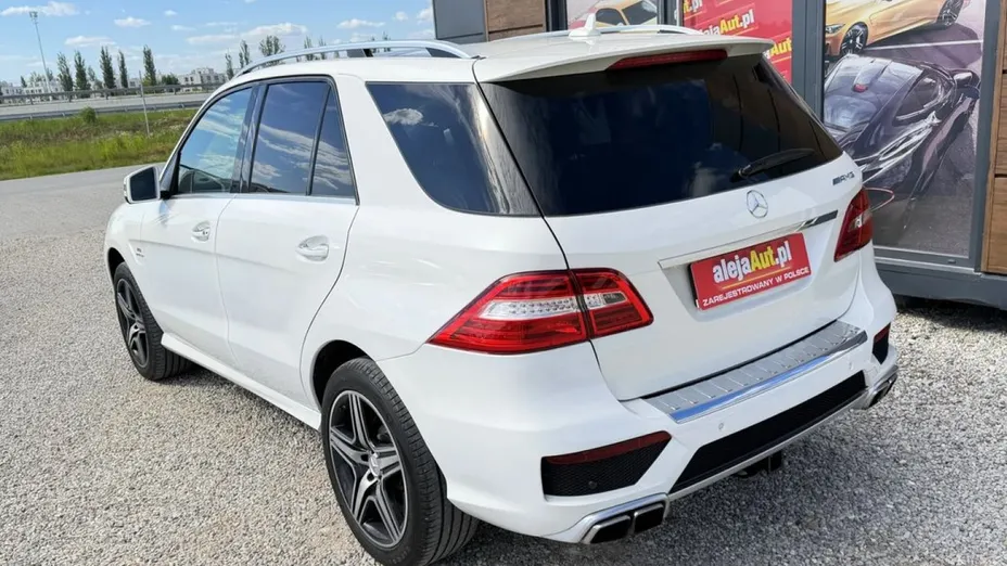 MERCEDES-BENZ ML -