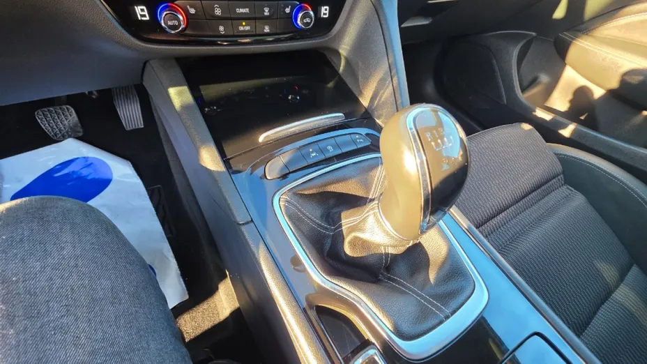 OPEL Insignia -