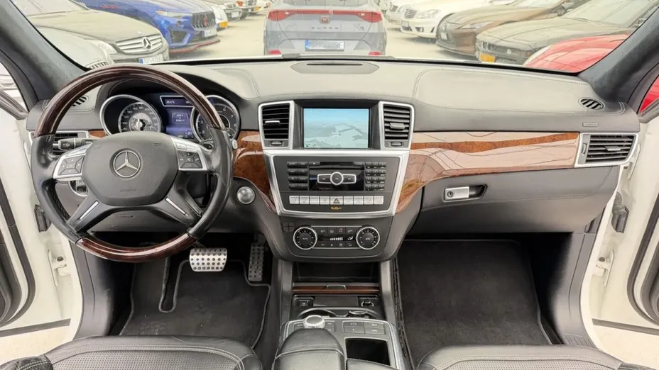MERCEDES-BENZ ML -