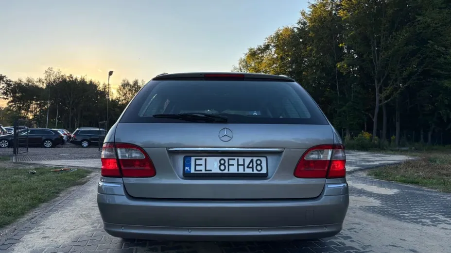 MERCEDES-BENZ E Klasa -