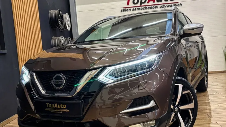 NISSAN Qashqai -