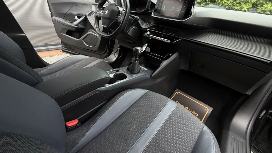 PEUGEOT 2008 -