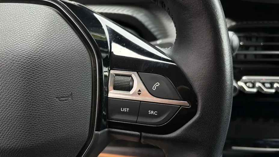 PEUGEOT 2008 -