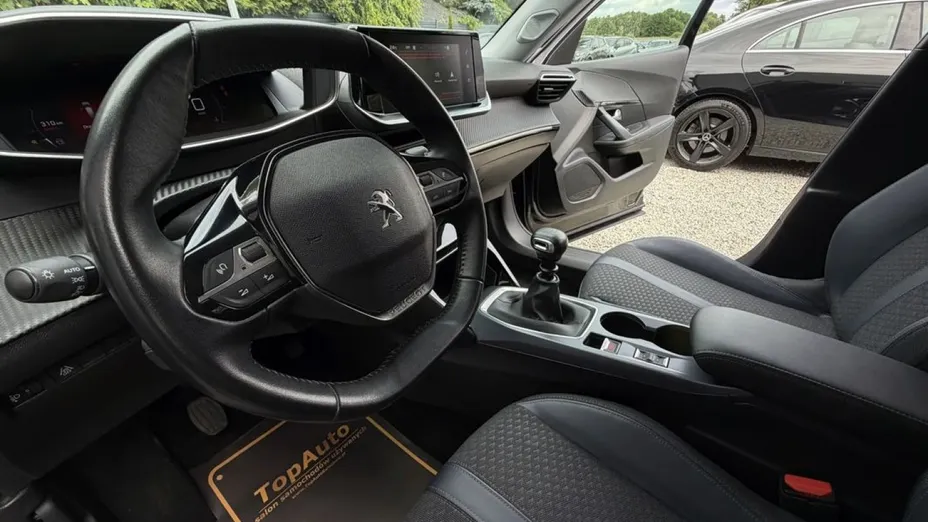 PEUGEOT 2008 -