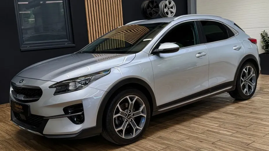 KIA XCeed -