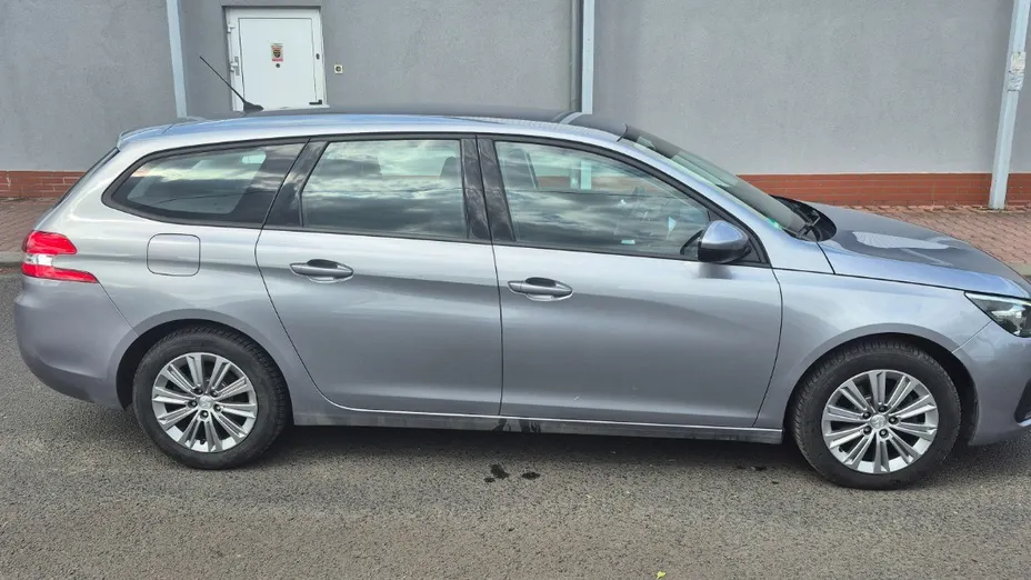 PEUGEOT 308 -