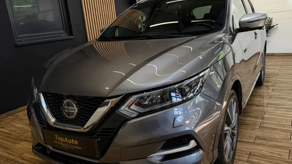 NISSAN Qashqai -