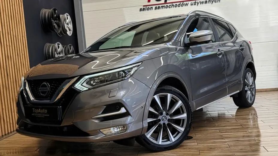 NISSAN Qashqai -
