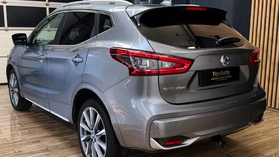 NISSAN Qashqai -