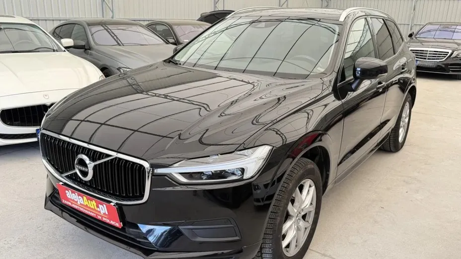 VOLVO XC60 -