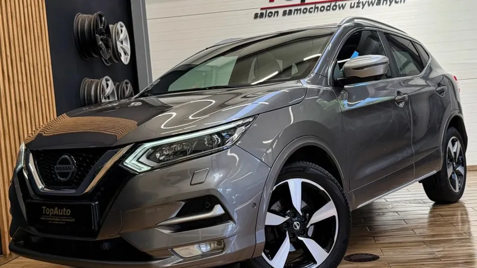 NISSAN Qashqai -