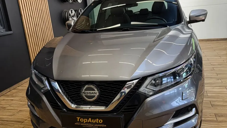 NISSAN Qashqai -