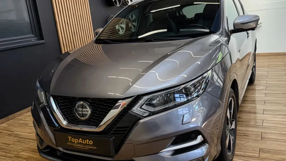NISSAN Qashqai -
