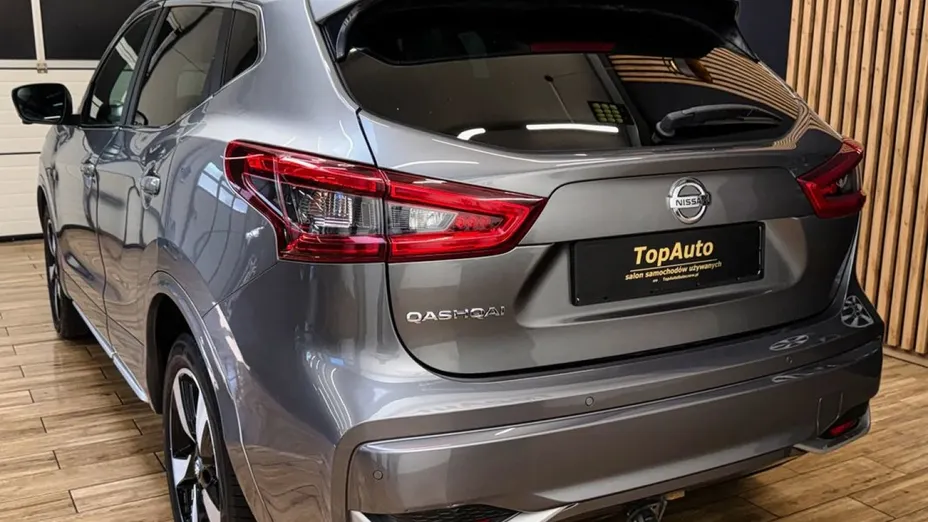 NISSAN Qashqai -