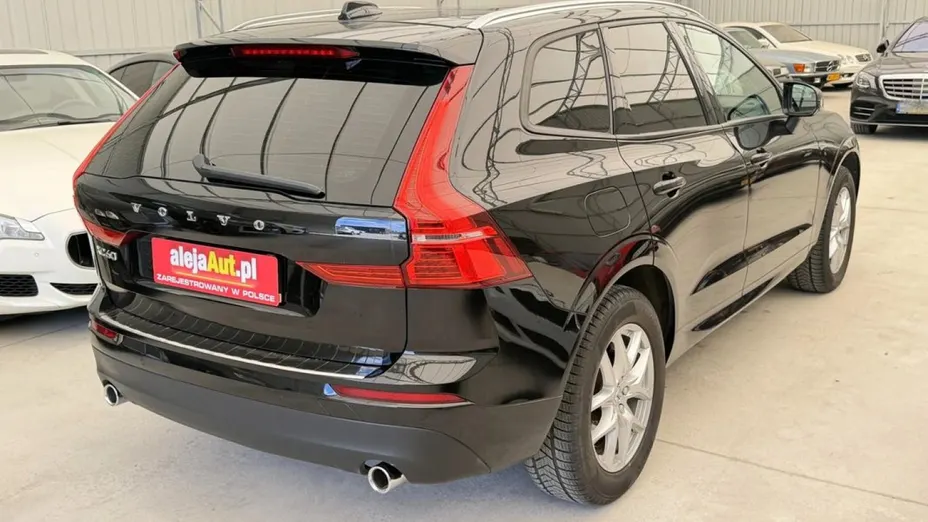 VOLVO XC60 -