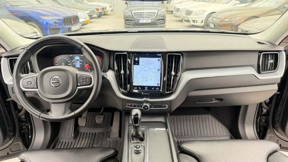 VOLVO XC60 -