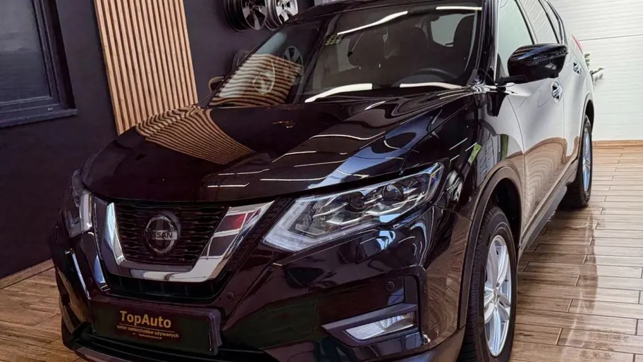 NISSAN X-Trail -