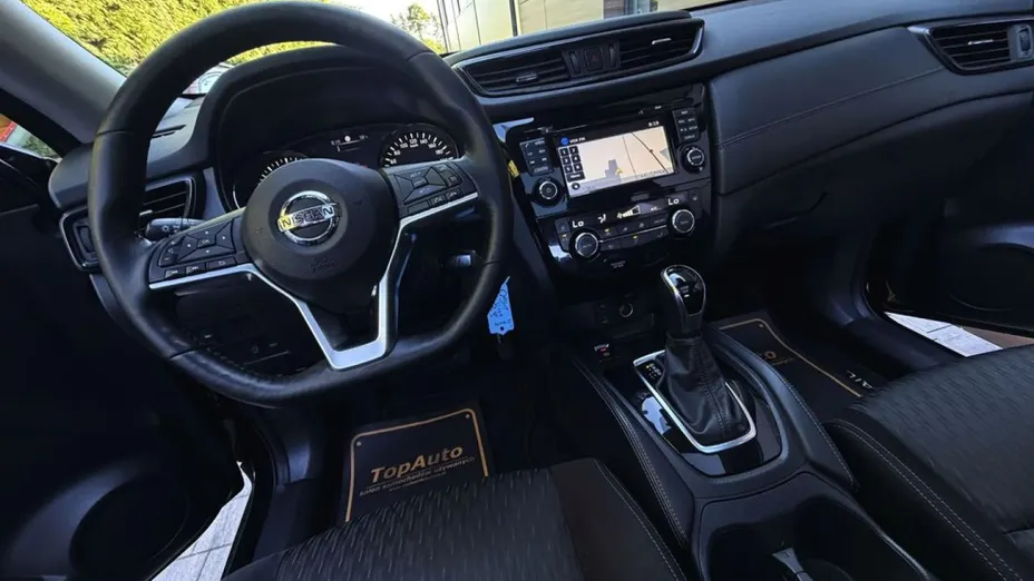 NISSAN X-Trail -