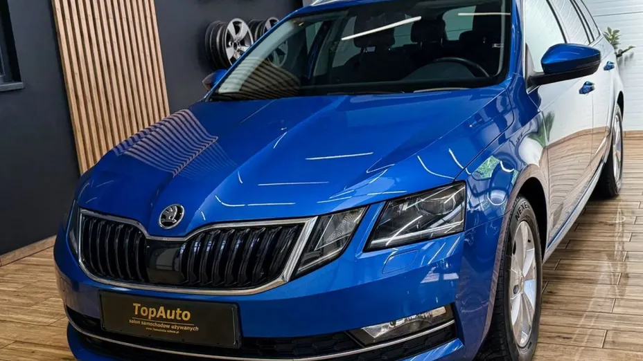 SKODA Octavia -