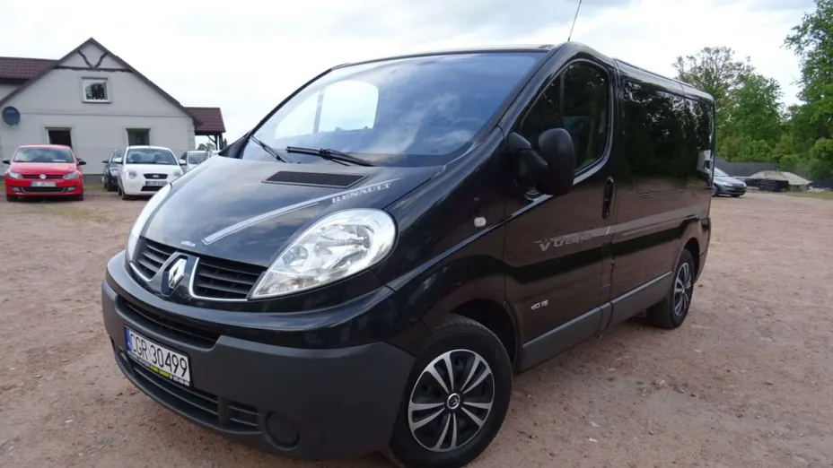RENAULT Trafic -
