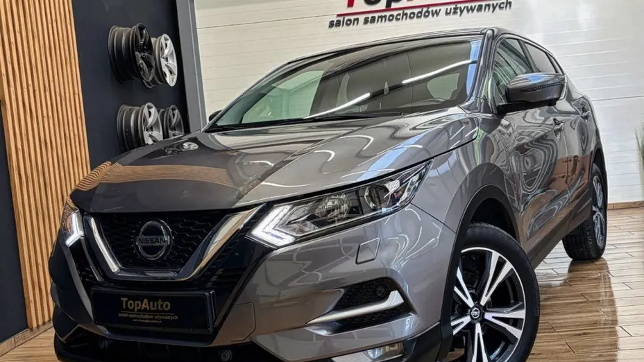 NISSAN Qashqai -