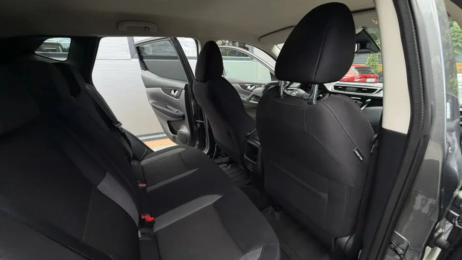 NISSAN Qashqai -