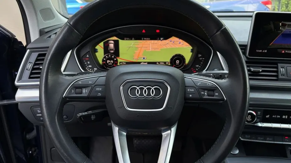 AUDI Q5 -