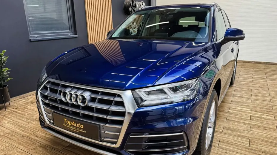 AUDI Q5 -