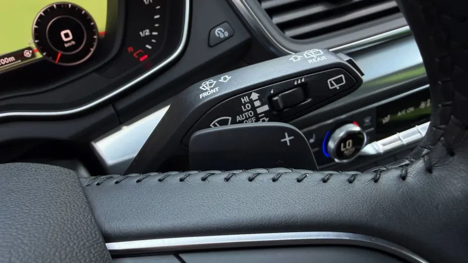 AUDI Q5 -