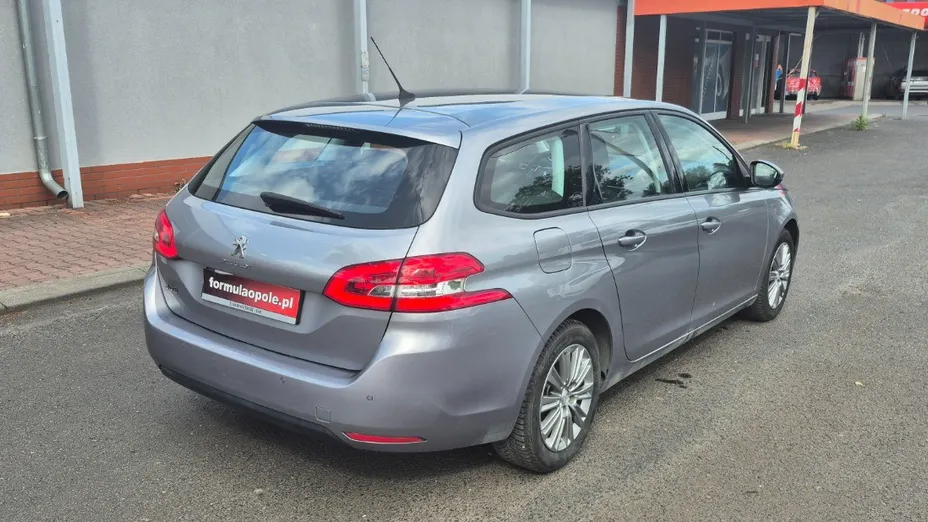PEUGEOT 308 -