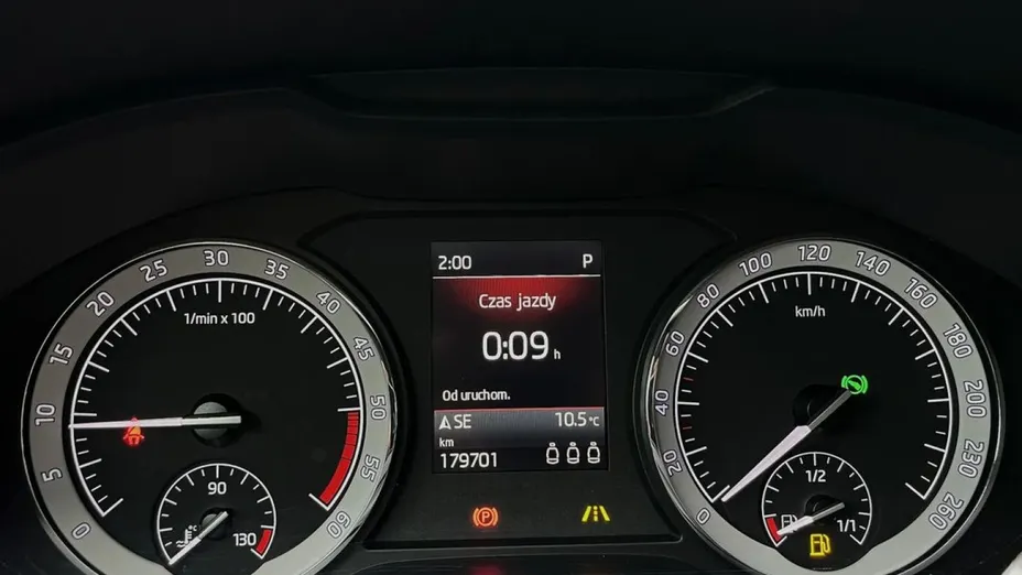 SKODA Karoq -
