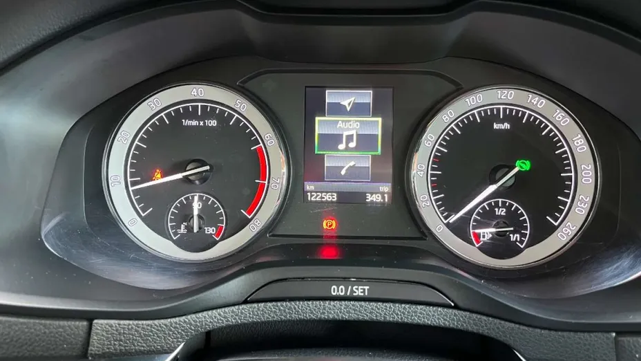 SKODA Karoq -