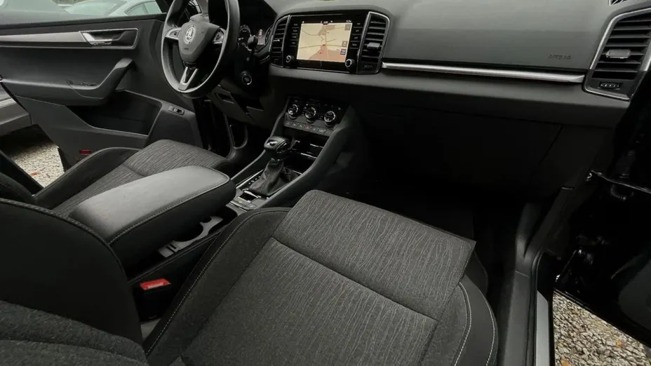 SKODA Karoq -