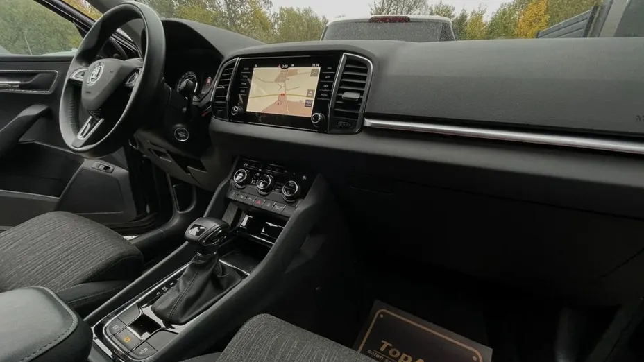 SKODA Karoq -