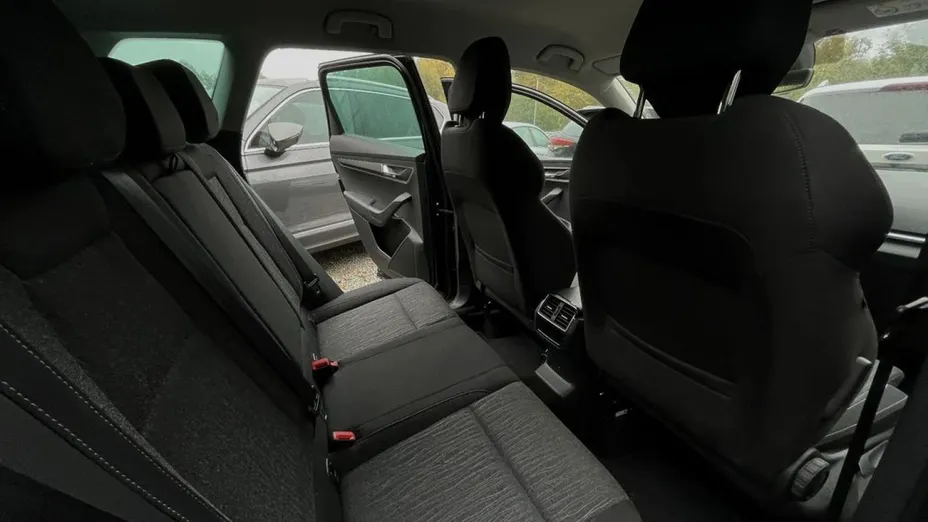 SKODA Karoq -