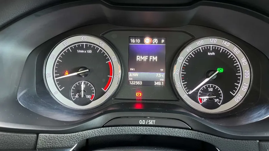 SKODA Karoq -
