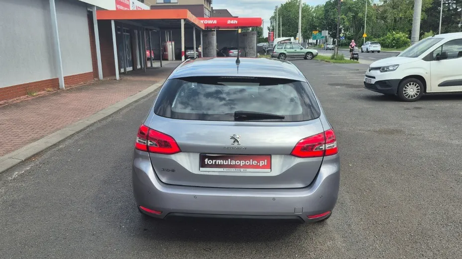 PEUGEOT 308 -