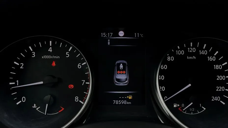 NISSAN Qashqai -