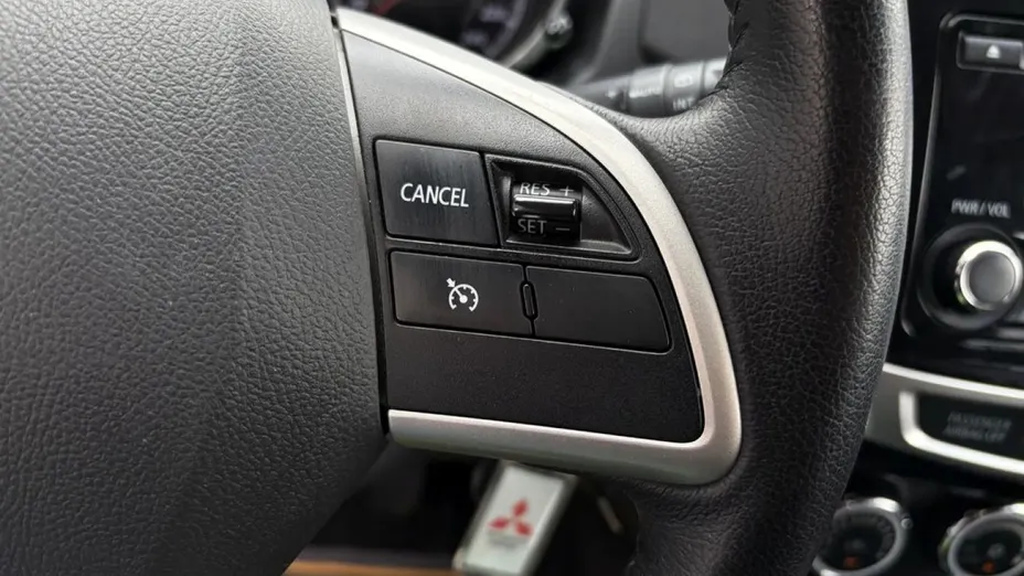 MITSUBISHI ASX -
