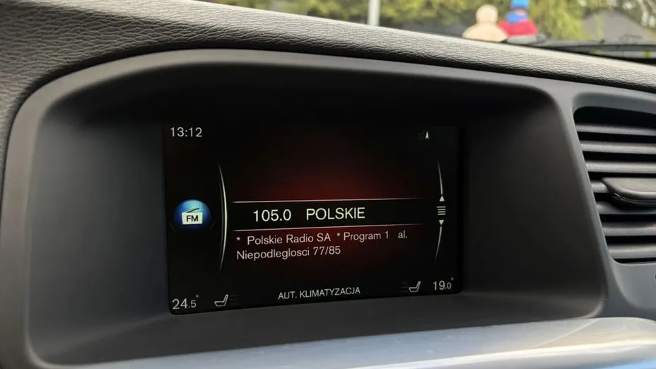 VOLVO V60 -