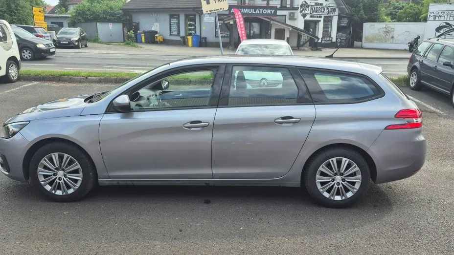PEUGEOT 308 -