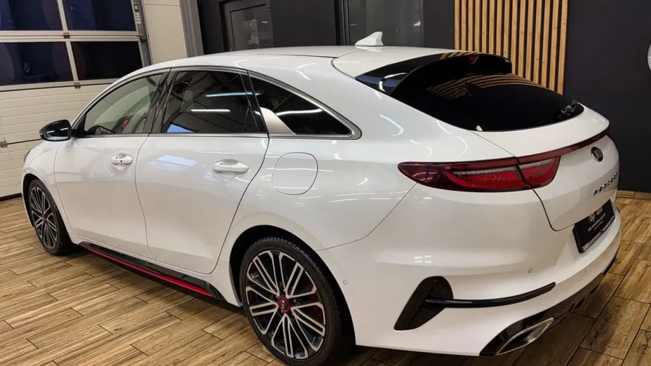 KIA ProCeed -