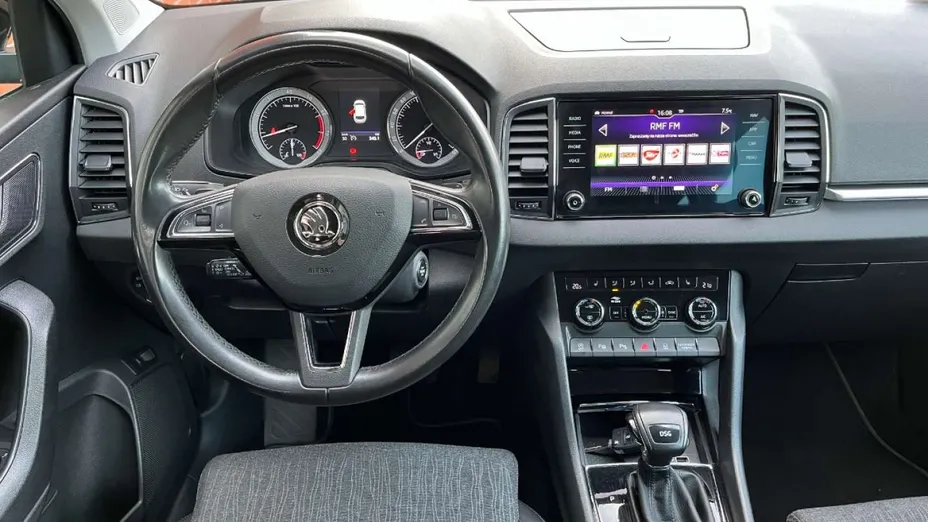 SKODA Karoq -