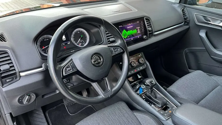 SKODA Karoq -