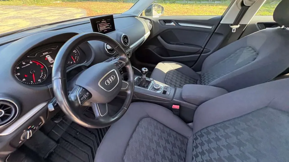 AUDI A3 Sportback -
