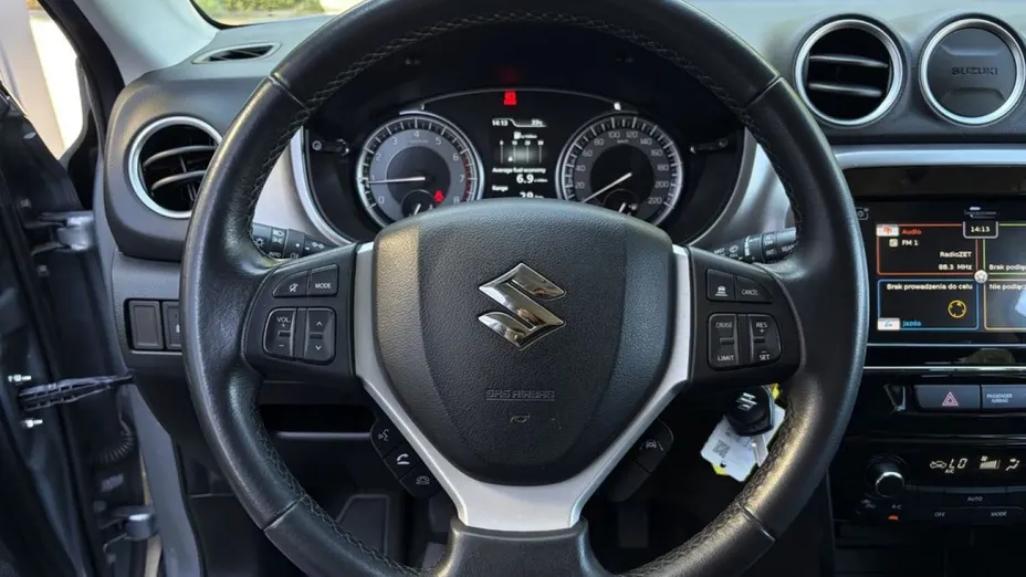 SUZUKI Vitara -