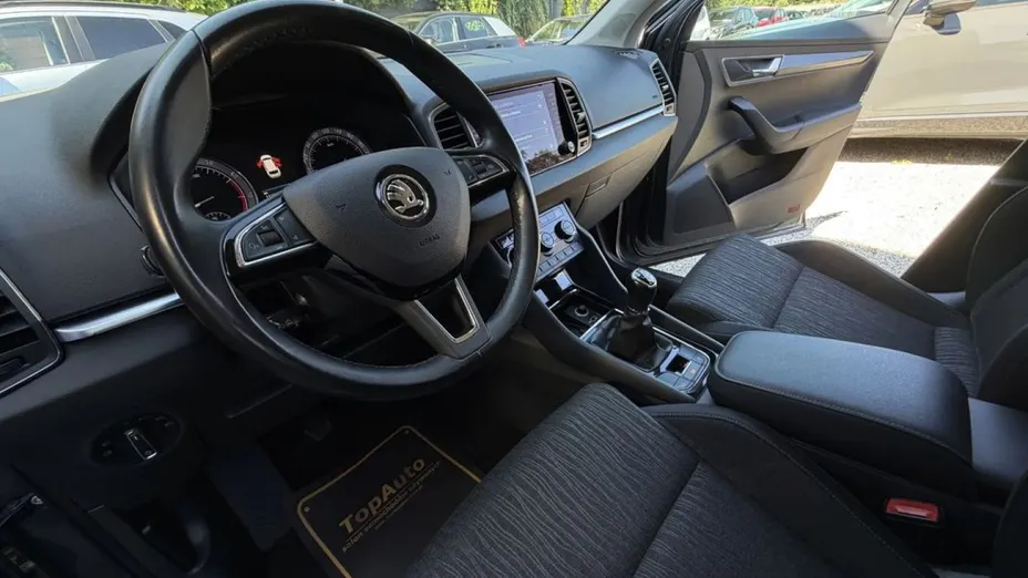 SKODA Karoq -